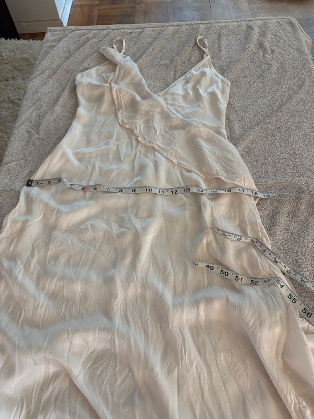 LPA beautiful silky feeling slip dress w/ adjustable straps & slit up the back. - Picture 7 of 9